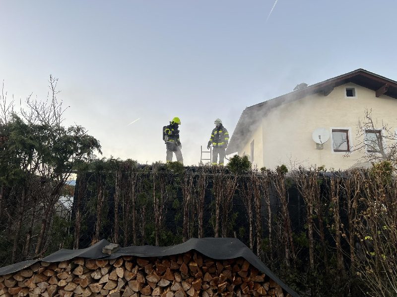 Brand eines Nebengebäudes (Bild 2)